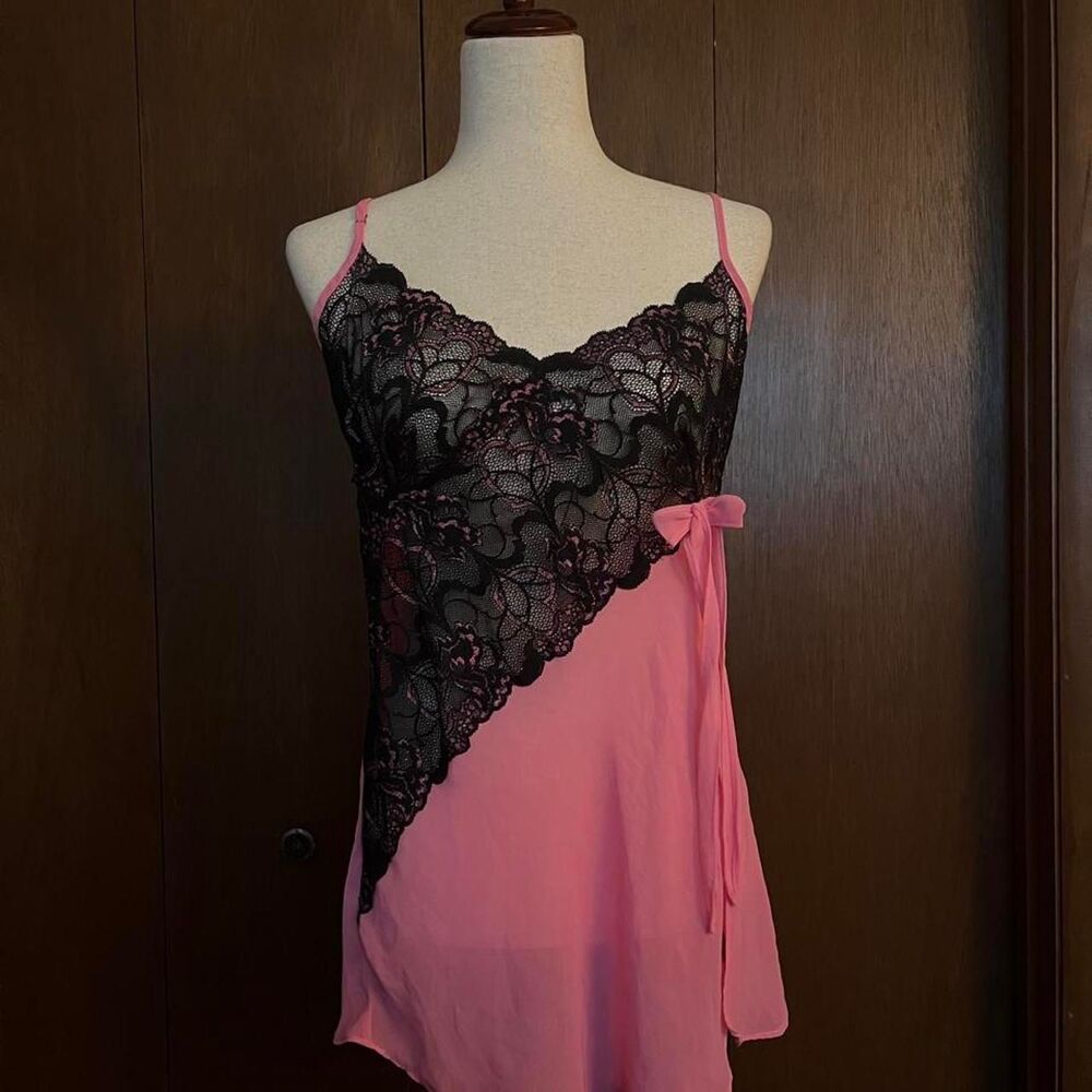Seductive Wear Women's Pink and Black Lace Hearts Asymmetrical Top